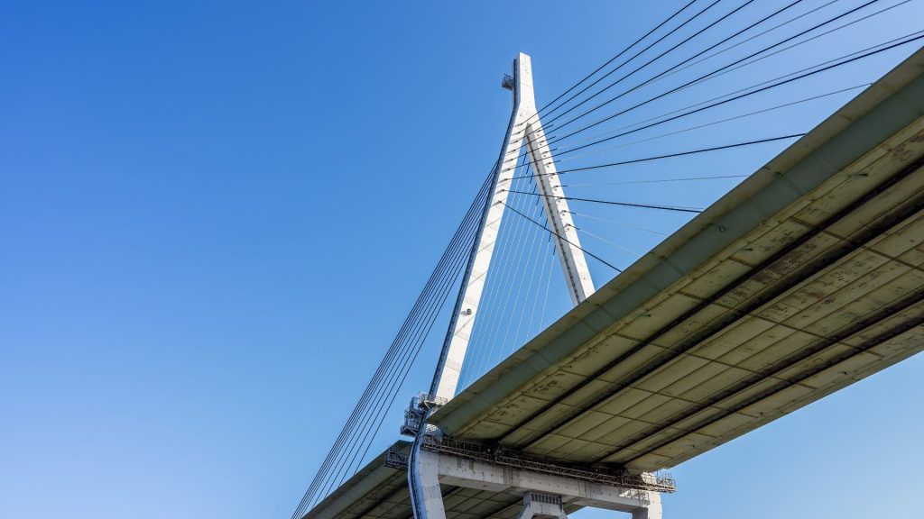 Un pod suspendat record bate câmpiile bistrițene: Parva, comuna renăscută din turism Comuna Parva din județul Bistrița-Năsăud se pregătește să devină o atracție turistică de renume european