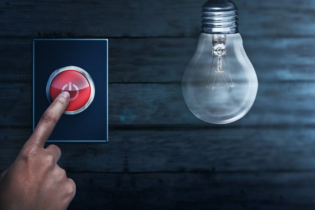 Plătiți pentru a economisi energie: Un nou sistem ar putea deveni realitate chiar din această vară Un nou mecanism, menit să evite deconectările de energie electrică în perioadele de vârf de consum, ar putea fi implementat în România începând din această vară