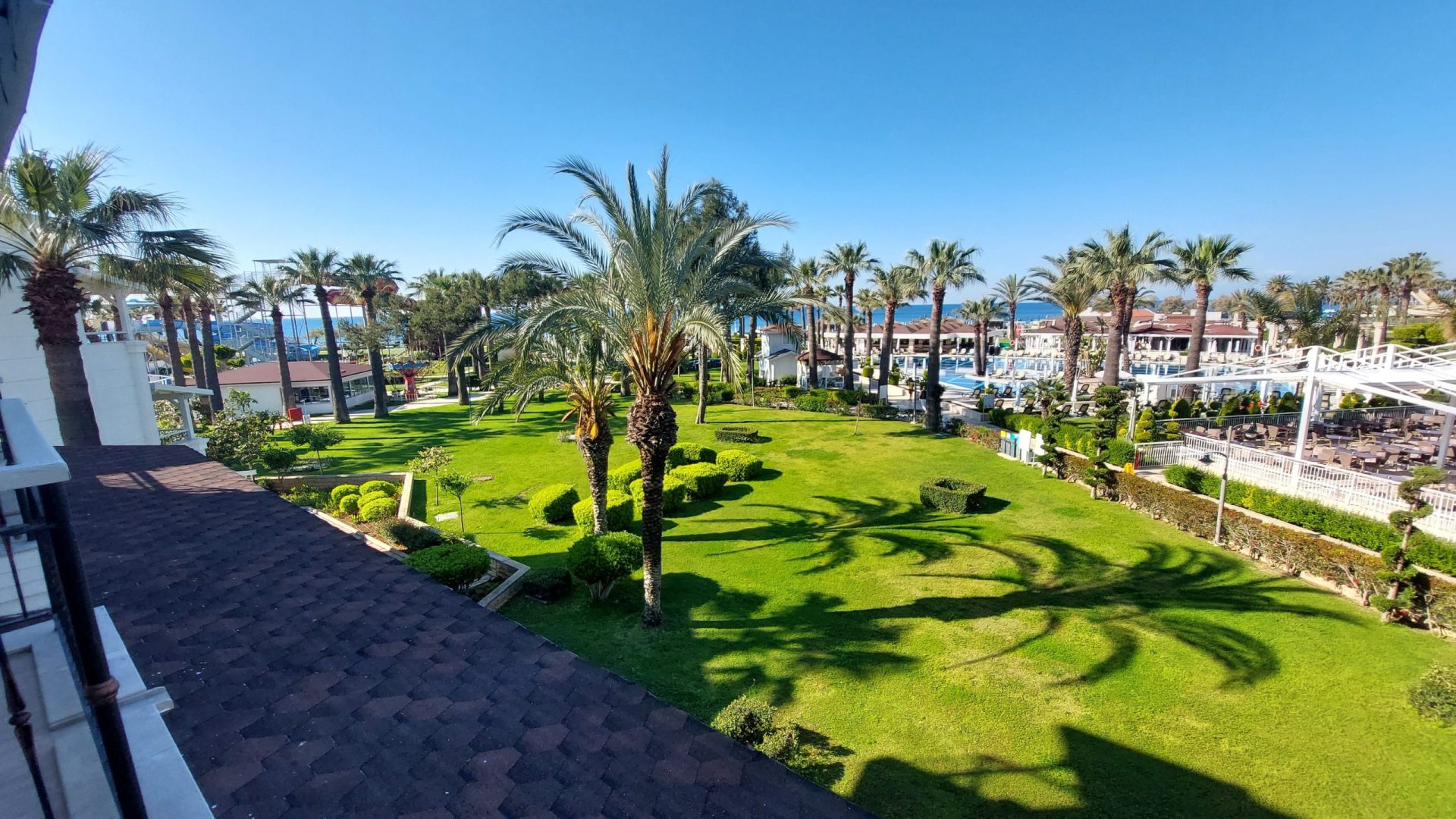 Definiție legală pentru „resortul turistic”: Noi reglementări intră în vigoare în 2026 O nouă lege, care va intra în vigoare la 24 aprilie 2026, stabilește cadrul legal pentru resorturile turistice din România