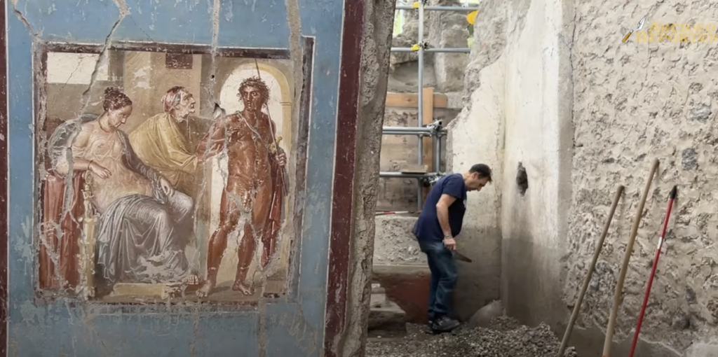 Pompei renaște ca producător de vin: Viile antice renasc printre ruine Pompei, orașul antic îngropat de erupția Vezuviului, își propune să renască nu doar ca destinație turistică, ci și ca producător de vin de calitate