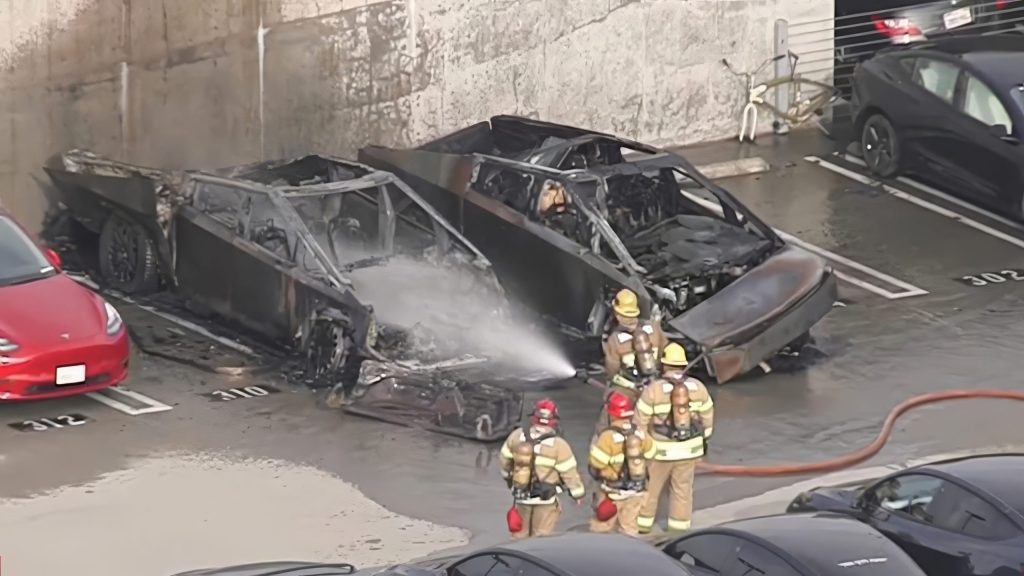 Incendiu devastator într-o parcare din Santa Monica: Două Cybertruck carbonizate și întrebări fără răspuns Un incendiu puternic a izbucnit într-o parcare rezidențială din Santa Monica, California, distrugând două autovehicule Tesla Cybertruck