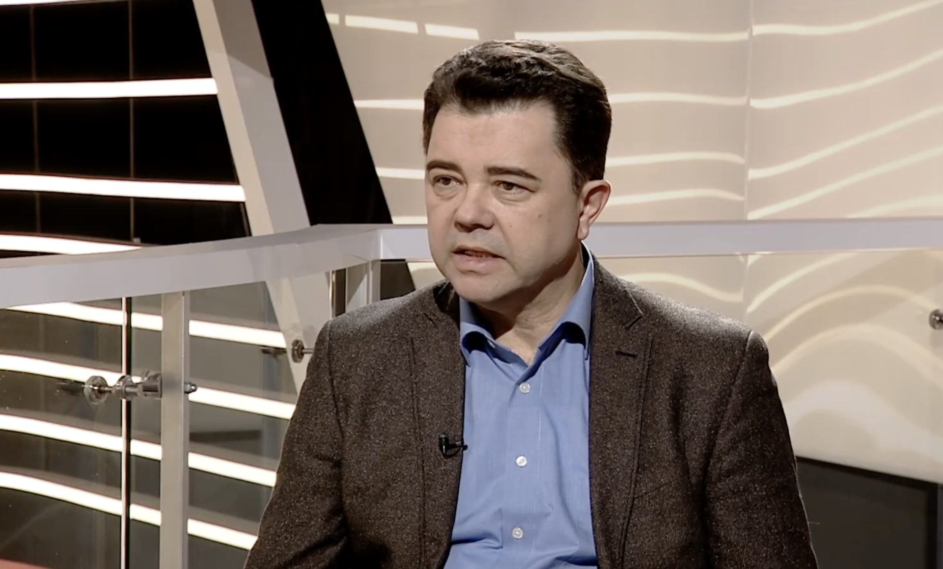 Victor Osipov, fost vicepremier moldovean, reținut de autorități Victor Osipov, fost vicepremier pentru reintegrare în trei guverne moldovenești și fost manager de campanie electorală, a fost reținut marți, 24 martie, de oamenii legii