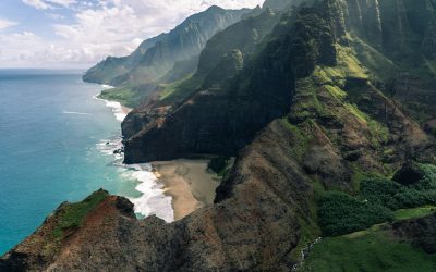 Prognoza meteo pentru Kauai: Vânt puternic și șanse de ploaie în majoritatea zonelor Insula Kauai, cunoscută pentru peisajele sale spectaculoase, se pregătește pentru o săptămână cu vreme variabilă, dominată de vânturi puternice și șanse de ploaie în diverse zone