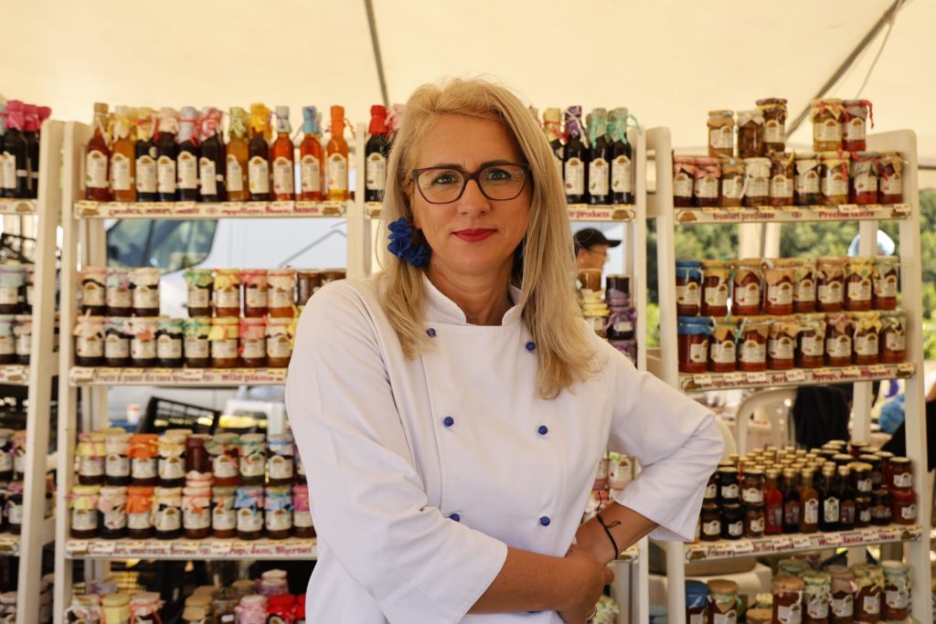 De la poiana uitată la afacerea cu gust: povestea unui brand românesc Un loc pitoresc, ascuns de agitația urbană, a stat la baza unei afaceri culinare de succes