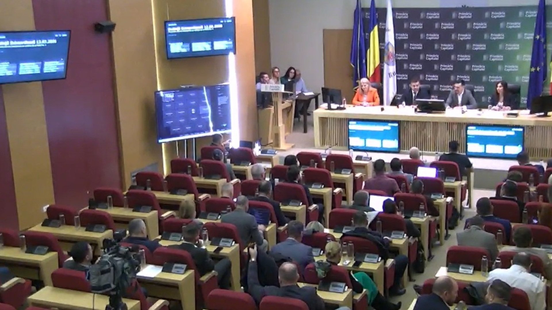 Proiectul „Plătești câtă căldură primești” a fost adoptat de consiliul general al capitalei Un proiect de hotărâre important pentru bucureșteni, intitulat „Plătești câtă căldură primești”, a fost votat și aprobat de Consiliul General al Municipiului București (CGMB) în ședința din 13 martie
