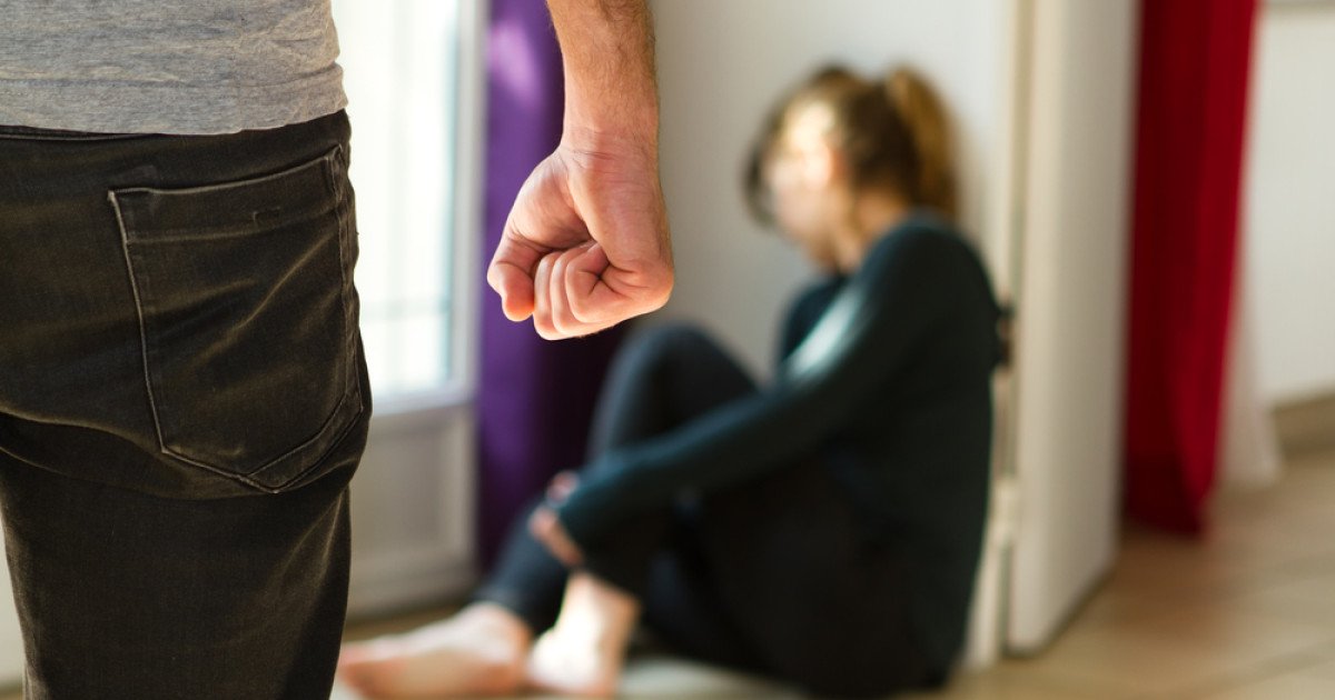 Victimele violenței domestice, concediu medical pentru traume. Psiholog: „10 zile sunt puține”