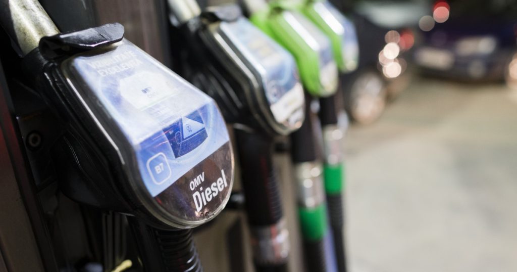 Criza carburanților: Guvernul declară stare de criză. Ministrul energiei: „șocul nu va fi absorbit”
