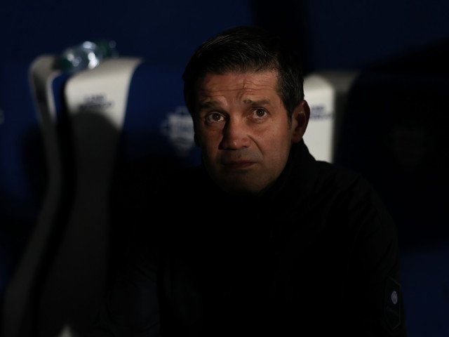 Cristi Chivu, evaluat cu zero de italieni după meciul cu Como Cristi Chivu, fostul căpitan al echipei naționale a României și actual antrenor al echipei Inter Milano U19, a primit o evaluare dură după meciul din semifinalele Cupei Italiei, pierdut în fața celor de la Como