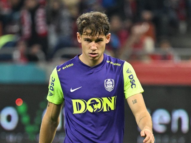 CFR Cluj, gata să vândă un alt jucător: Matei Ilie, curtat de ruși, dar prețul e prea mare CFR Cluj ar putea să se despartă de fundașul central Matei Ilie în vara aceasta, după ce o ofertă de la o echipă din Rusia a fost refuzată