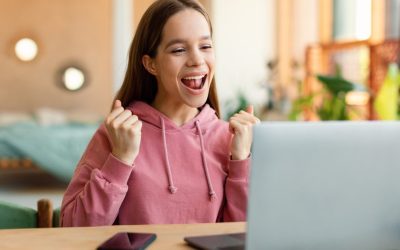 Elevii de clasa a VIII-a află luni notele de la simularea Evaluării Naționale 2026 Bucurie, emoții și poate un strop de neliniște