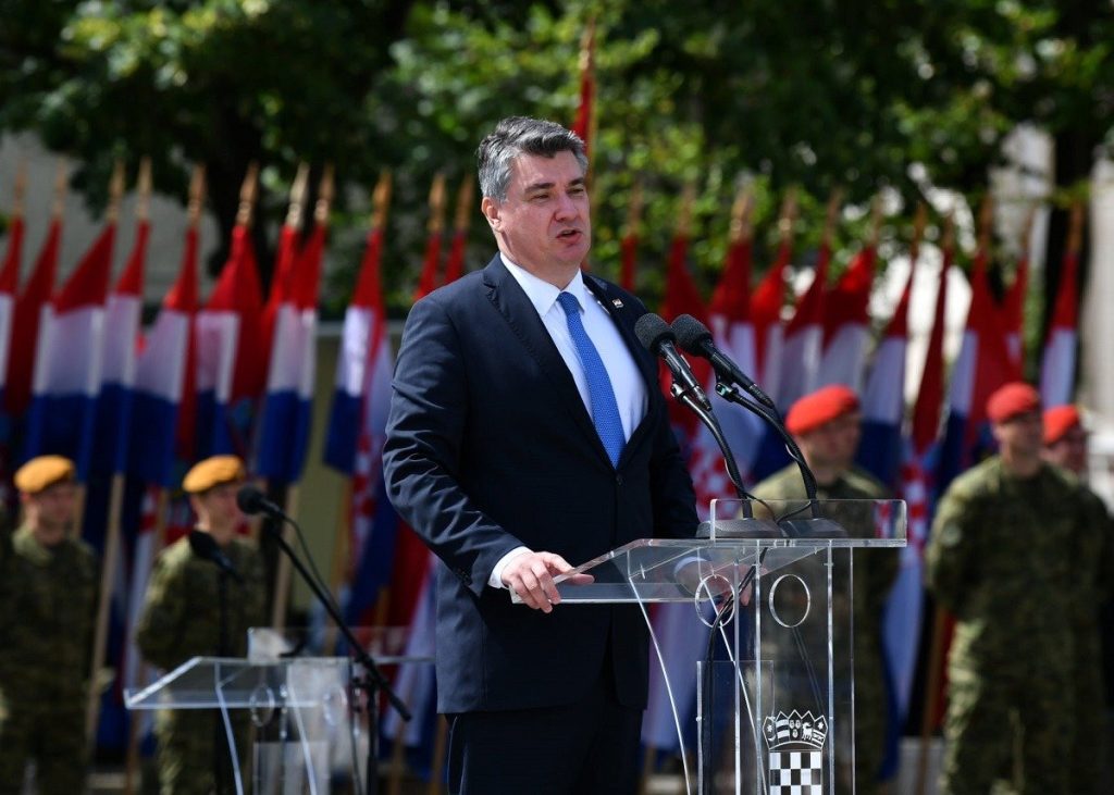 Croația suspendă summitul regional din cauza tensiunilor cu Serbia Președintele Croației, Zoran Milanovic, a decis să anuleze summitul anual al Balcanilor de Vest, programat pentru luna mai