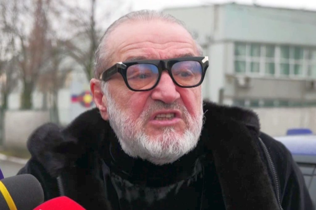 Becali, furios după Farul – CFR Cluj: FCSB riscă excluderea din campionat? București – Gigi Becali, patronul FCSB, a anunțat o măsură radicală după înfrângerea Farului Constanța în fața CFR-ului Cluj