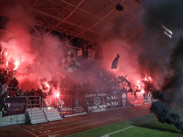 A fost taxată din nou Universitatea Craiova: ”De-ai dracului!”