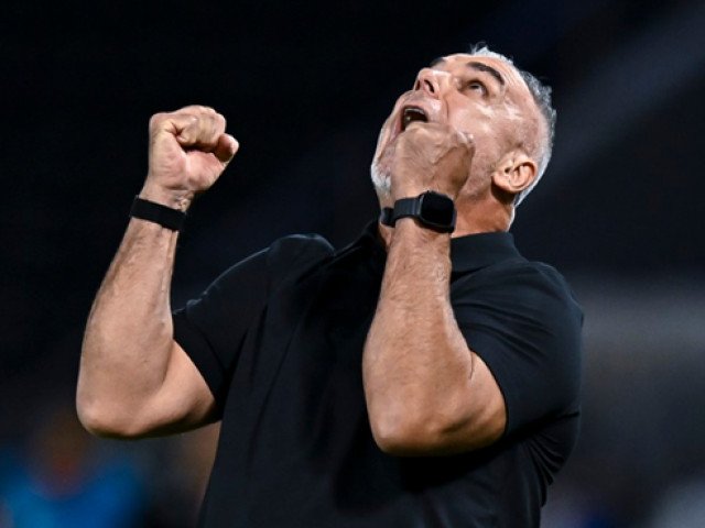 Oferta de milioane pentru Cosmin Olăroiu: Destinația surprinzătoare Cosmin Olăroiu, antrenorul român cu un palmares impresionant în fotbalul asiatic, se află în centrul atenției datorită unei oferte de nerefuzat
