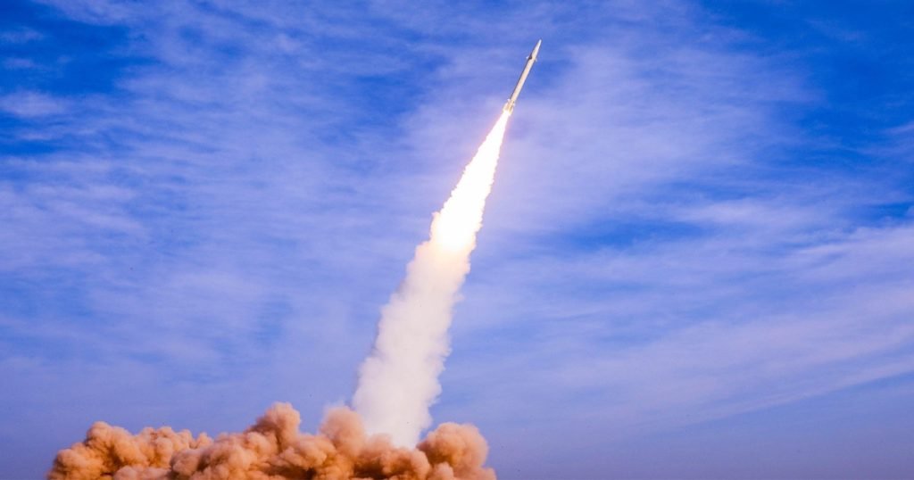 Europa, în alertă: Iranul amenință cu atacuri pe fondul tensiunilor crescute Europa se pregătește de posibile atacuri iraniene, pe fondul escaladării tensiunilor în Orientul Mijlociu și a avertismentelor venite din partea Teheranului