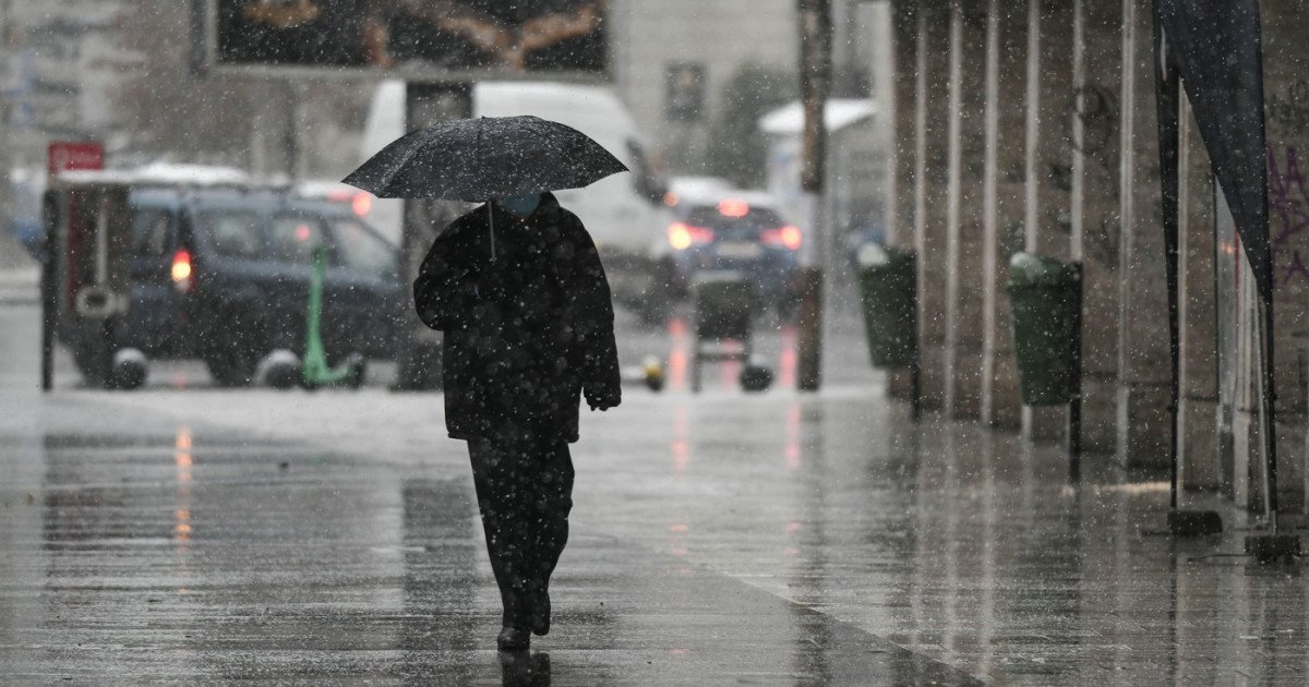 Vremea se schimbă brusc: Cod galben de vânt, ploi abundente și ninsori la munte România se pregătește pentru o schimbare bruscă a vremii