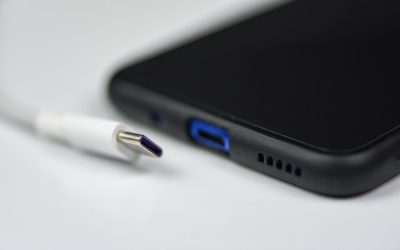Telefonul mobil, mai mult decât un dispozitiv: accesorii utile conectate prin USB-C În era digitală, telefoanele mobile au evoluat din simple aparate de comunicare în centre neuragice ale vieții noastre