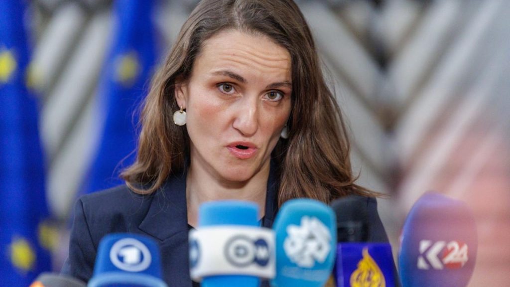 Fiica lui Ponta, eliminată de pe lista de repatriere: Acuzații grave la adresa MAE Irina, fiica fostului premier Victor Ponta, a fost scoasă de pe lista pasagerilor unui avion de repatriere organizat de Ministerul Afacerilor Externe (MAE) pentru copiii blocați în Emiratele Arabe Unite