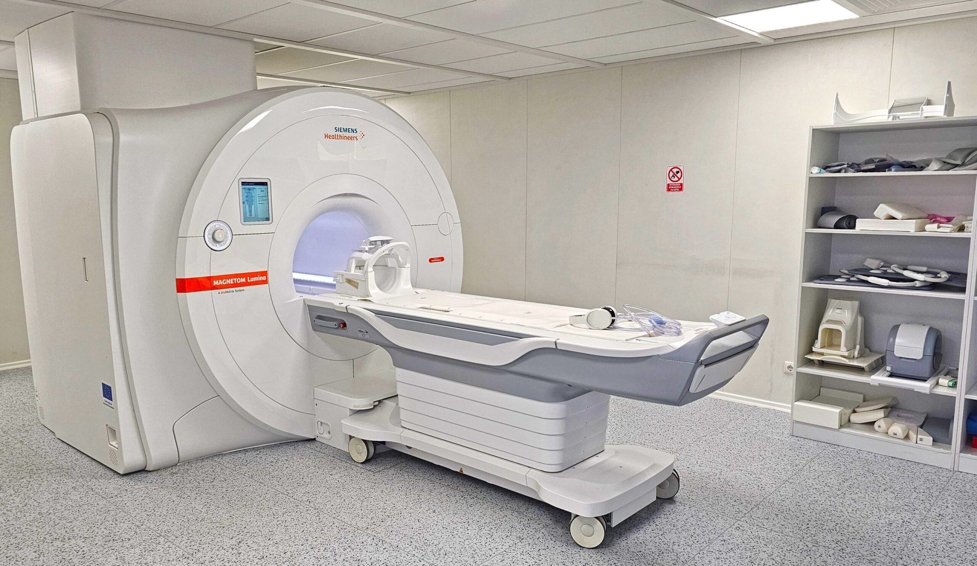 Criza din Orientul Mijlociu amenință aprovizionarea cu heliu, vitală pentru aparatele RMN Conflictul din Orientul Mijlociu, amplificat de tensiunile dintre SUA și Israel pe de o parte și Iran pe de altă parte, ar putea avea consecințe neașteptate pentru sistemul medical din România