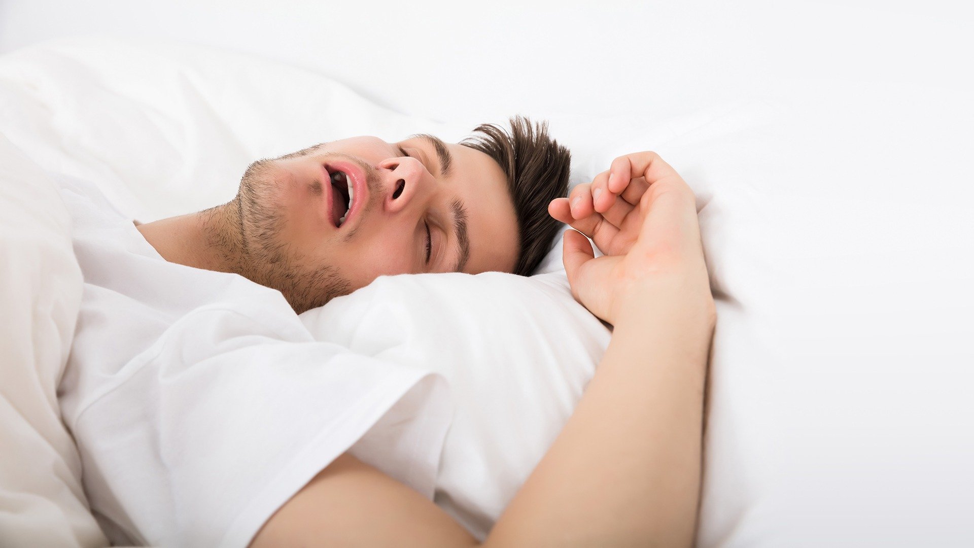 Apneea în somn: Noi tratamente promit să înlocuiască clasicul CPAP De zeci de ani, aparatul CPAP a fost tratamentul standard pentru apneea în somn