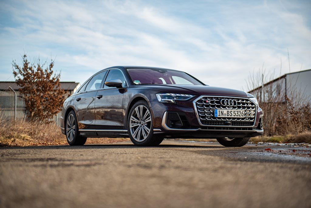 Audi A8, moarte lentă: Luxul german pleacă fără aplauze