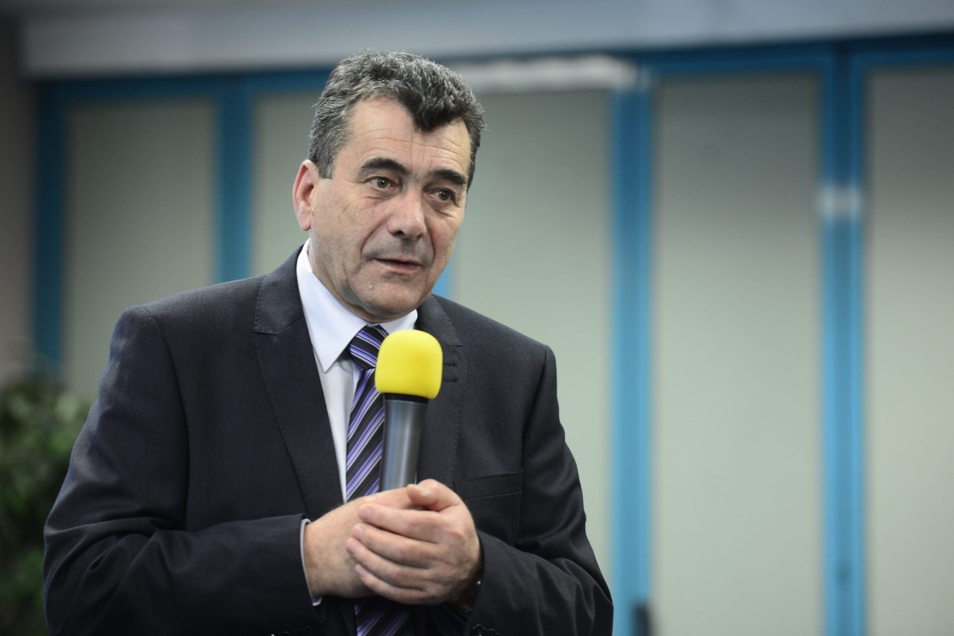 Pâinea, pe cale să se scumpească: Prețul ar putea crește cu până la 10% până la finalul lunii martie Românii s-ar putea confrunta în curând cu o nouă scumpire la raft