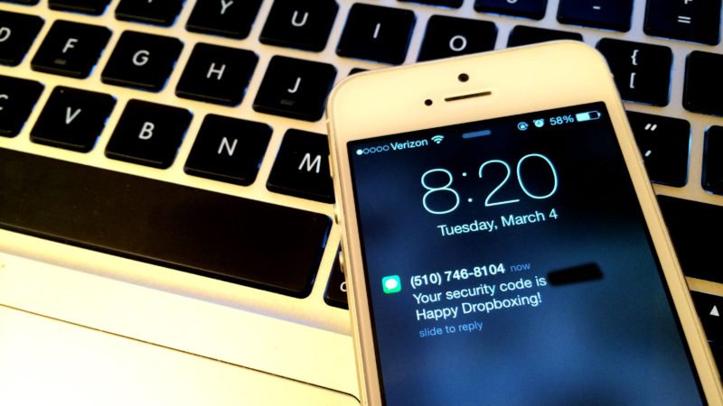 Autentificarea în doi pași: Cum să-ți protejezi conturile online În era digitală, securitatea conturilor online este crucială