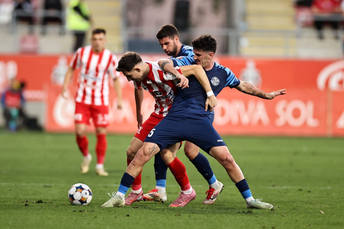 Metaloglobus – UTA Arad: Debut cu emoții pentru Florin Bratu, meci crucial pentru Adi Mihalcea Clinceniul a găzduit, sâmbătă, primul meci al zilei din Superligă, o confruntare cu miză importantă pentru Metaloglobus și UTA Arad