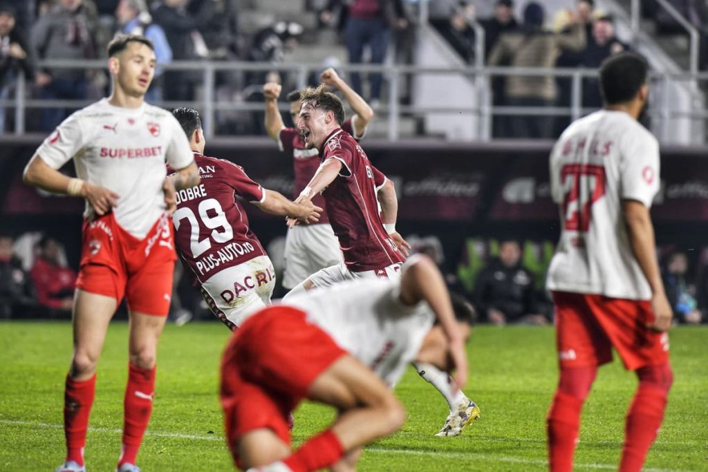 Răsturnări de situație în Superliga: Craiova, surprinsă, U Cluj urcă în lupta pentru titlu București, 17 martie 2026 – Prima etapă a play-off-ului și play-out-ului din Superliga a adus schimbări majore în clasamente și în calculele specialiștilor