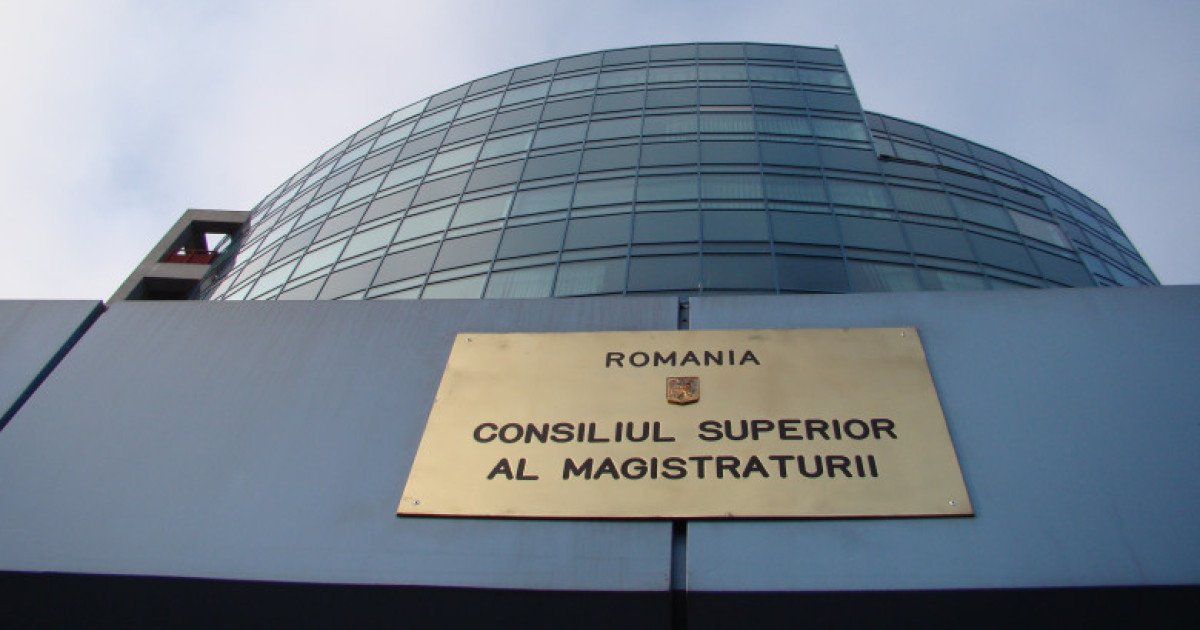 CSM stabilește calendarul audierilor pentru șefii parchetelor: interviuri decisive săptămâna viitoare Secția pentru procurori din cadrul Consiliului Superior al Magistraturii (CSM) a anunțat calendarul audierilor procurorilor propuși de ministrul Justiției pentru funcții de conducere la Parchetul General, DIICOT și DNA