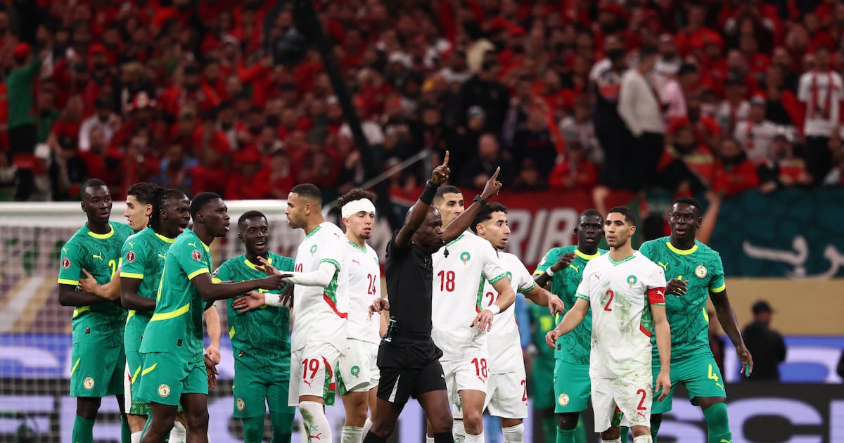 Caf dă dreptate marocului: Fotbalul african, salvat de la „anti-joc”