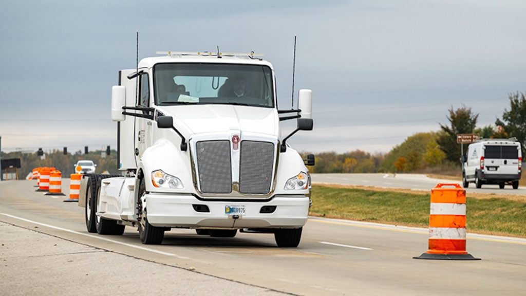 Tirurile electrice: Companiile de transport economisesc sute de mii de euro, spun experții