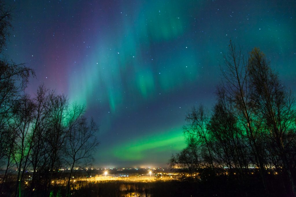 Furtună geomagnetică la orizont: Ce înseamnă și ce ne așteaptă O furtună geomagnetică este pe cale să lovească Europa, veștile fiind anunțate cu un ton ușor alarmist în ultimele zile