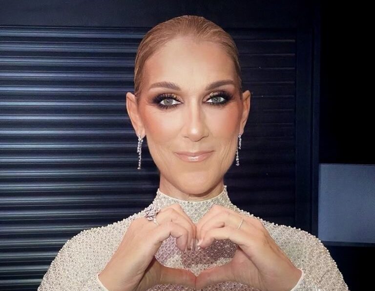 Céline Dion revine pe scenă cu un spectacol aniversar la Paris Cântăreața canadiană Céline Dion va susține o serie de zece concerte la Paris în septembrie și octombrie, marcând astfel revenirea sa pe scenă după o pauză de șase ani