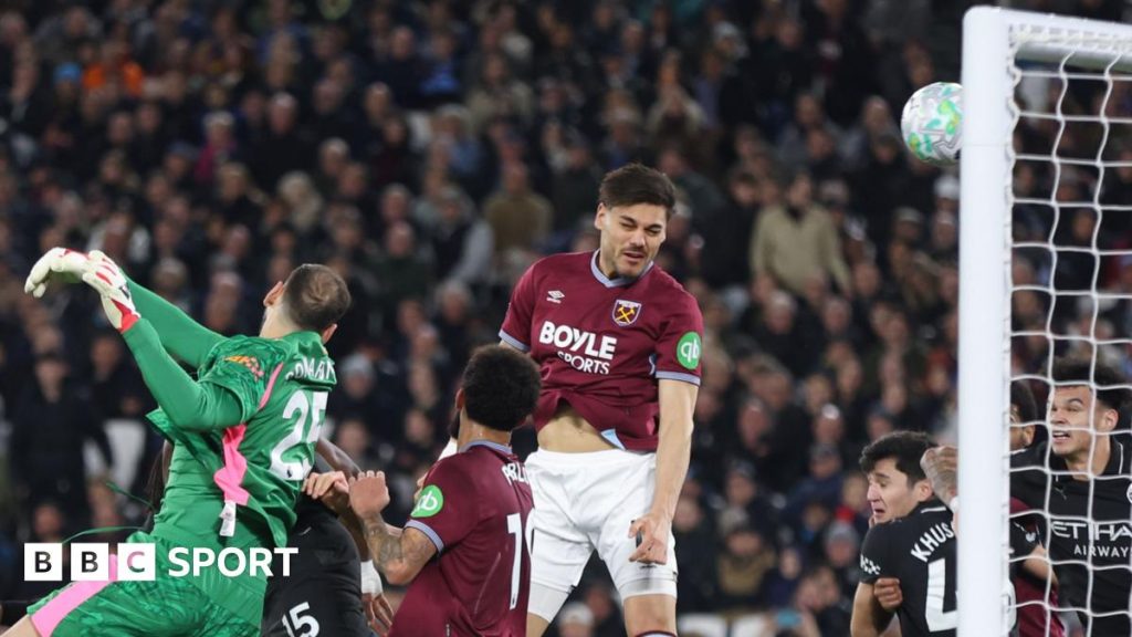 Manchester City zdrobește West Ham cu un scor istoric Manchester City a dominat categoric meciul cu West Ham United, înregistrând o victorie zdrobitoare