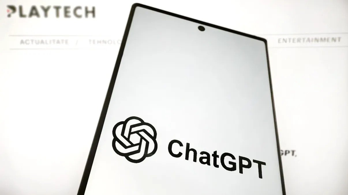 Administrația publică cheltuie zeci de mii de euro pe ChatGPT: Curiozitate, asistent, sau dependență? Instituții publice din România, de la primării la universități și companii de stat, investesc sume importante în abonamente la ChatGPT, alimentând dezbaterile privind impactul inteligenței artificiale în sectorul public