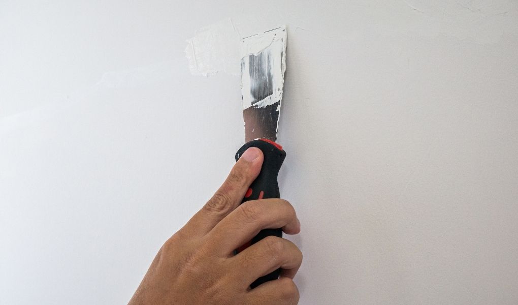 Bicarbonatul de sodiu, soluția rapidă și ieftină pentru crăpăturile din pereți Crăpăturile inestetice din pereți pot fi o problemă deranjantă pentru mulți proprietari