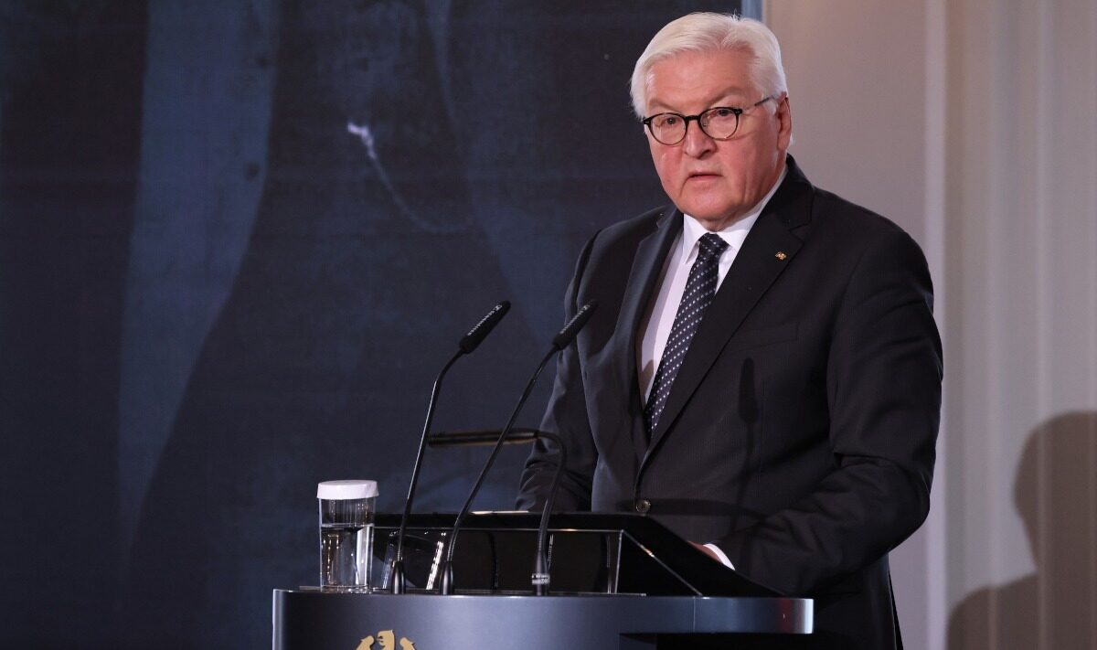 Steinmeier critică dur politica externă a SUA și Israelului Președintele Germaniei, Frank-Walter Steinmeier, a emis o critică dură la adresa politicii externe a Statelor Unite și Israelului, declarând că „războiul declanșat la sfârșitul lunii februarie împotriva Iranului” este o „greșeală dezastruoasă” care încalcă dreptul internațional