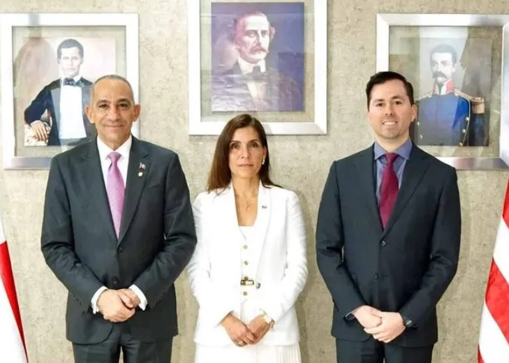 Un agent special DEA a fost numit în Republica Dominicană după redeschiderea biroului SANTO DOMINGO – Administrația pentru Combaterea Drogurilor din Statele Unite (DEA) a anunțat vineri numirea agentului special Richard Cernuda ca nou atașat interimar în Republica Dominicană