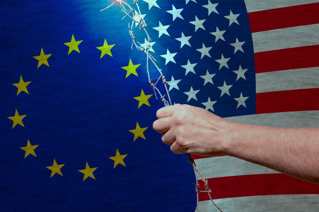 Parlamentul European condiționează acordul comercial cu SUA Comisia pentru Comerț Internațional din Parlamentul European a aprobat, joi, acordul comercial dintre Uniunea Europeană și Statele Unite ale Americii