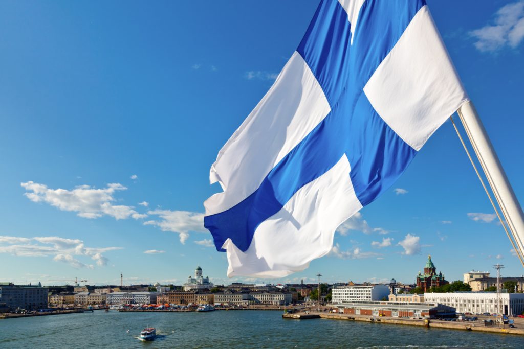 Amendă-record în Finlanda: 120.000 de euro pentru depășirea vitezei Un șofer din Finlanda a primit o amendă de 120.000 de euro pentru că a fost prins conducând cu o viteză de 59 km/h într-o zonă unde limita era de 30 km/h