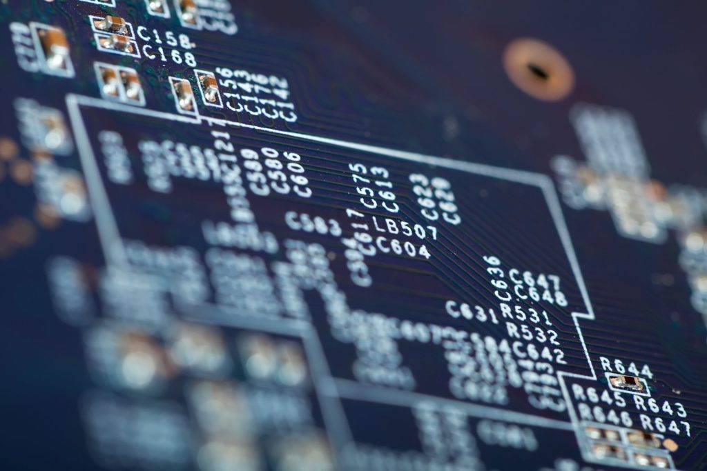 IMEI-ul, codul unic de identificare al telefonului, esențial pentru siguranța datelor În contextul utilizării tot mai ample a dispozitivelor mobile, cunoașterea codului IMEI (International Mobile Equipment Identity) devine crucială pentru protecția datelor și a telefonului în sine