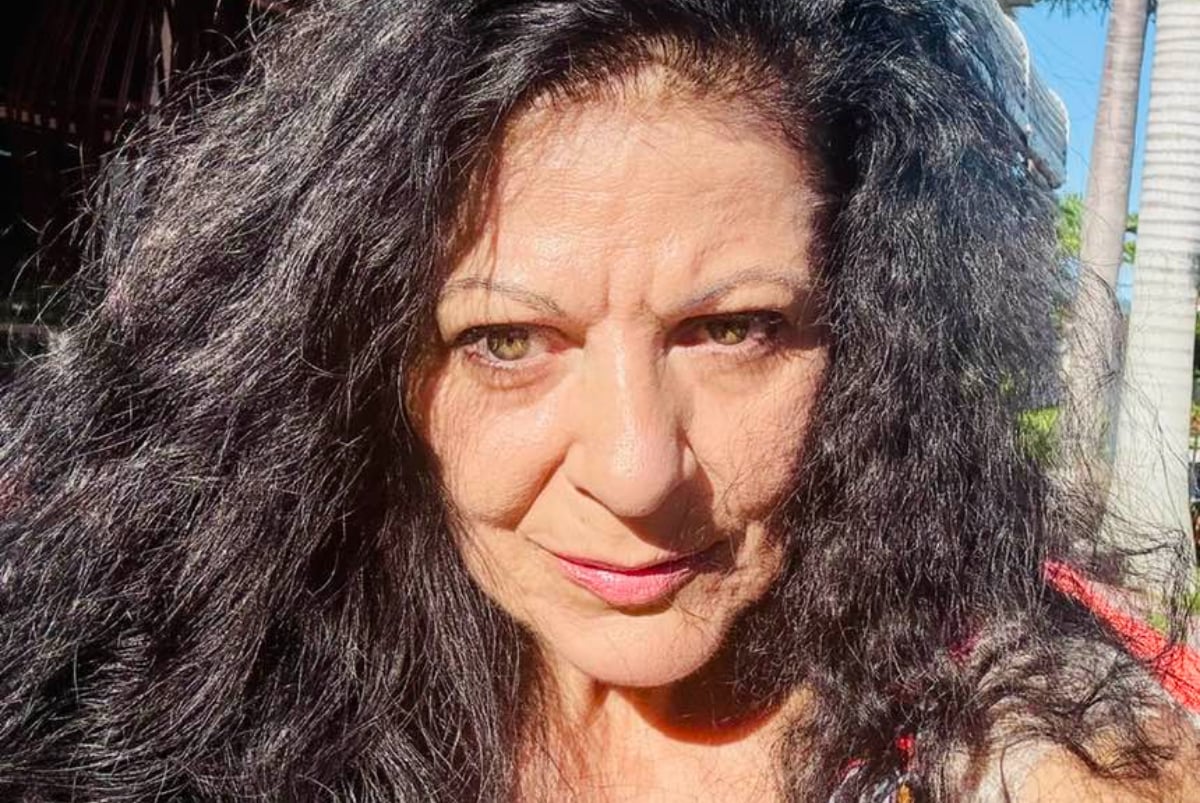 Elena Cârstea s-a întors în România, dar nu știe cât va mai sta Artista Elena Cârstea, stabilită de ani buni în America, a revenit în România