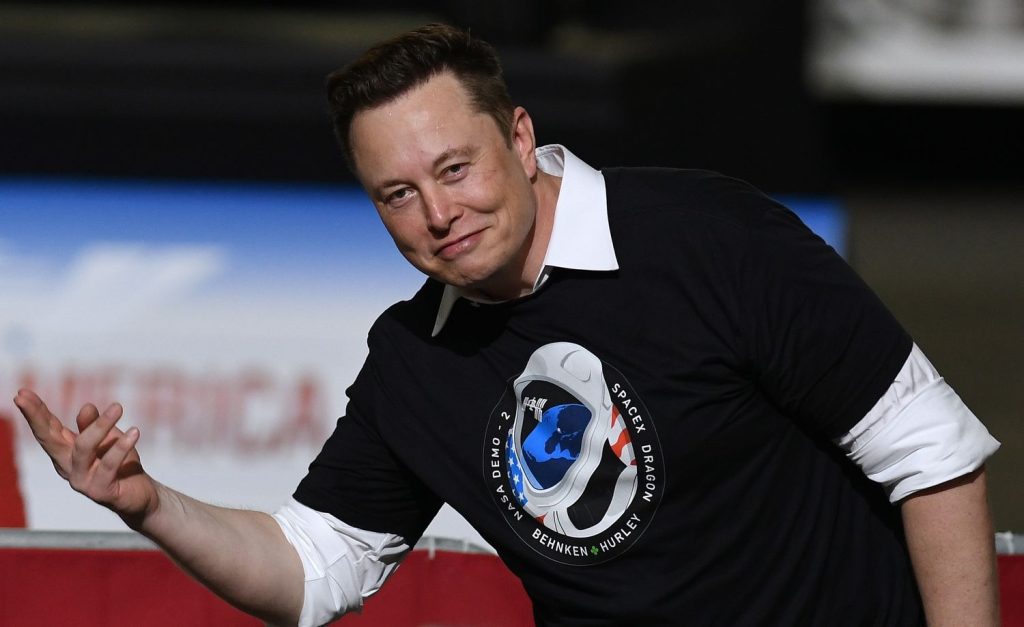 Un nou proiect SpaceX ridică semne de întrebare în comunitatea astronomică Un proiect ambițios al SpaceX, care vizează o constelație orbitală de centre de date, stârnește îngrijorări majore în rândul astronomilor