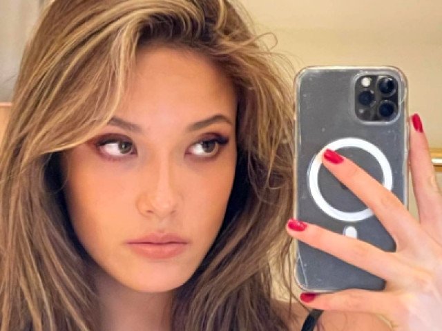 A părăsit SUA pentru china și critică public JD Vance