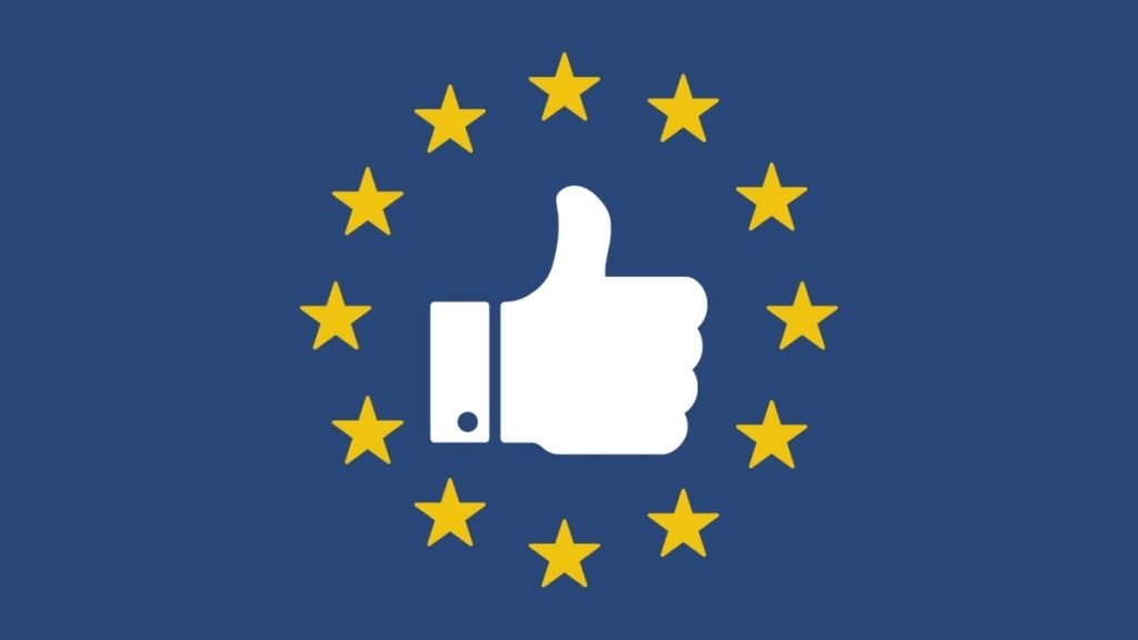 Ce promite eYou, noua rețea socială: Avantaje și riscuri