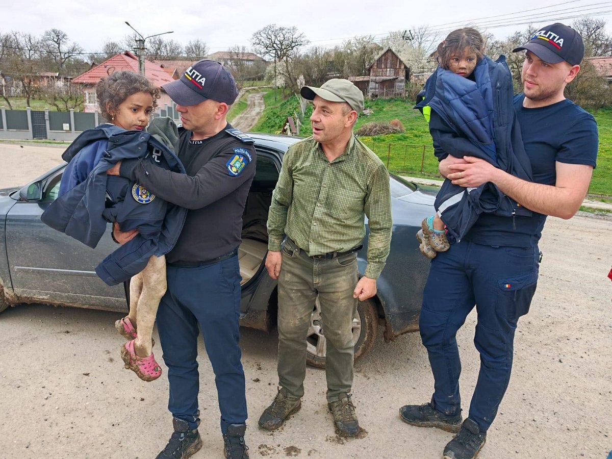 Două fetițe dispărute în Târnăveni, județul Mureș, au fost găsite în siguranță, anunță Ministerul Afacerilor Interne