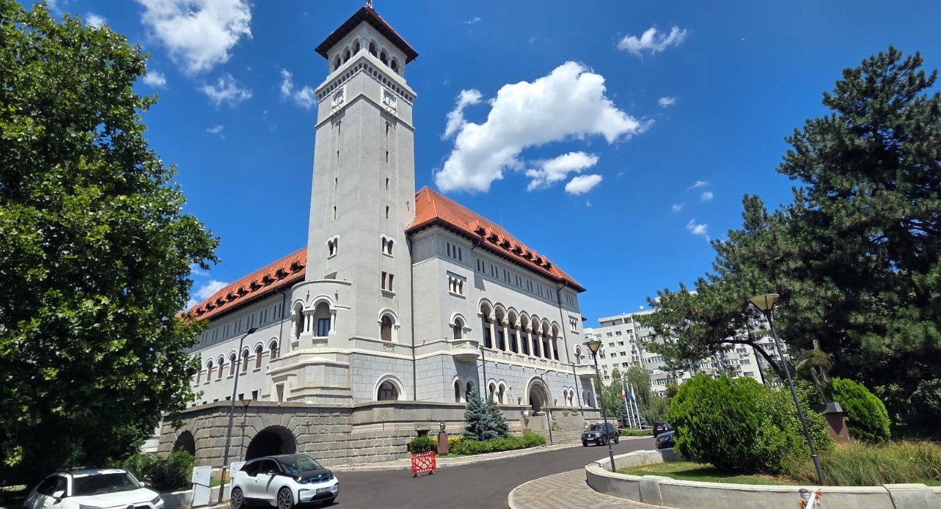 Sectorul 1 vrea să devină „oraș inteligent” până în 2030, prin digitalizarea completă a serviciilor publice Consilierii locali din Sectorul 1 vor dezbate în următoarea ședință un proiect ambițios, care vizează trecerea la o administrație „Zero Hârtie”