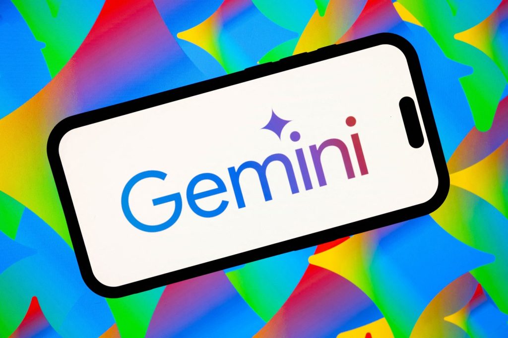 Google Gemini permite migrarea conversațiilor și a „memoriei” de la alte platforme AI Google lansează o nouă funcție care permite utilizatorilor să importe conversațiile și datele personale din alte platforme de inteligență artificială (AI) în Gemini, chatbot-ul companiei