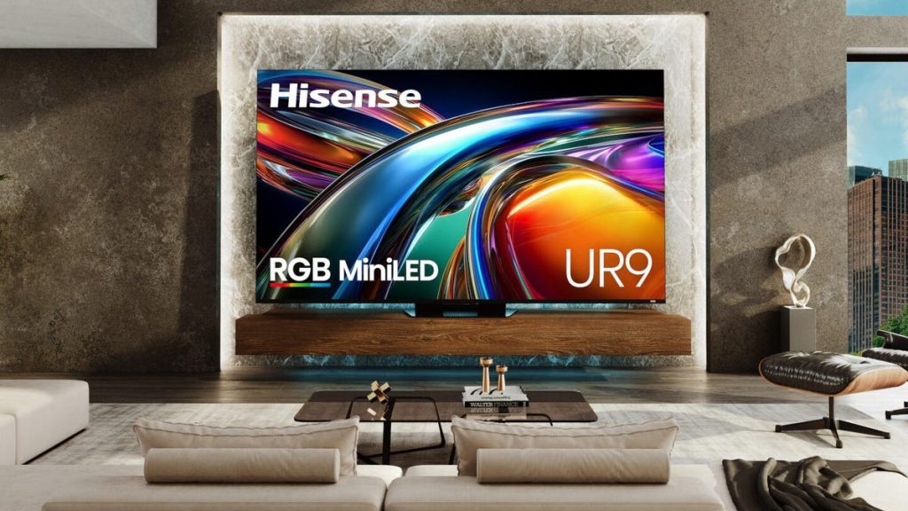 Hisense, ascensiunea spectaculoasă în lumea televizoarelor uriașe Gigantul chinez Hisense a urcat spectaculos în topul producătorilor de televizoare, depășind nume consacrate în segmentul ecranelor de mari dimensiuni